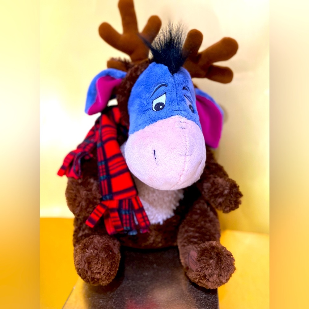 DISNEY STORE EXCLUSIVE VINTAGE WINNIE THE POOH RETIRED EEYORE AS REINDEER 16”
